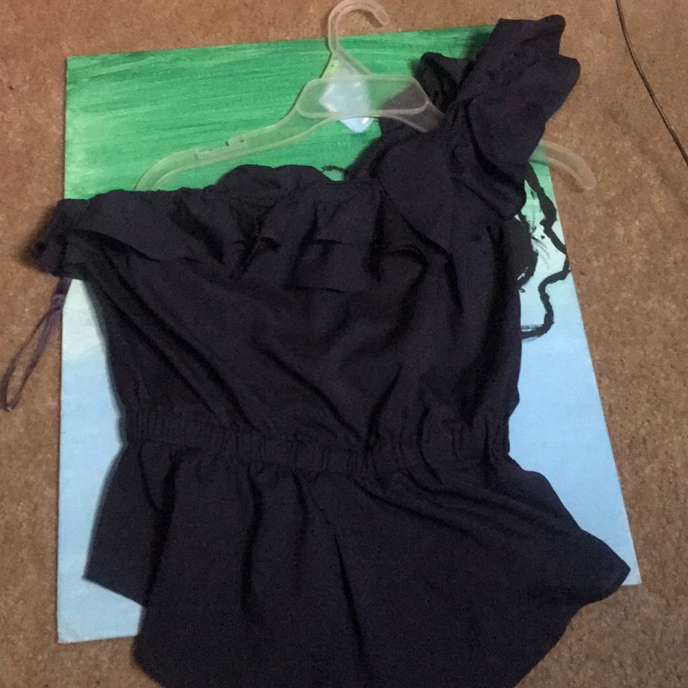 one sleeve blouse